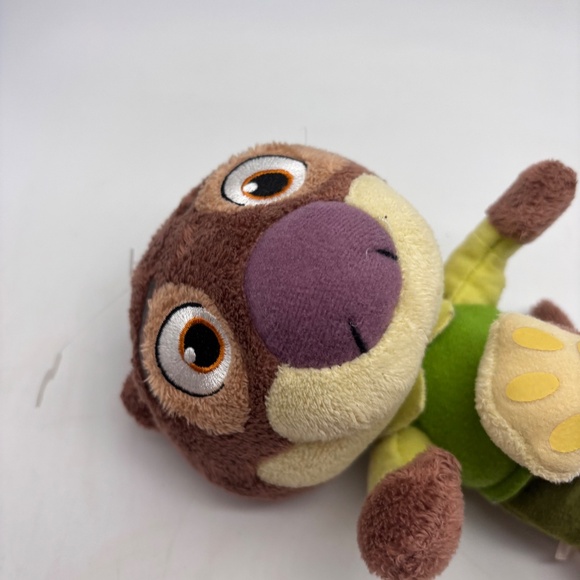 Disney Zootopia Zootropolis Mr. Otterman 7" Character Plush Stuffed Animal - Picture 7 of 11